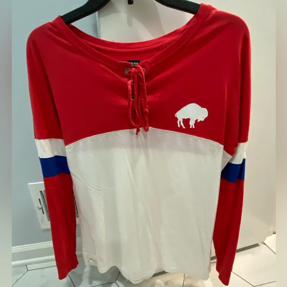 🏈 Women’s Licensed Buffalo Bills Top - XS ❤️💙 - Picture 1 of 5